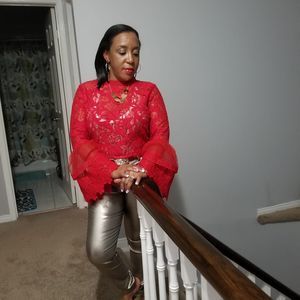 Meet your Posher, Yvette